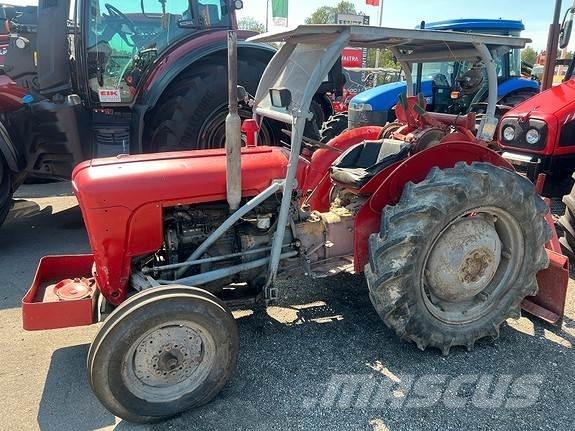 Massey Ferguson 35 Traktorit
