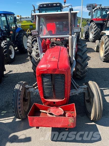 Massey Ferguson 35 Traktorit