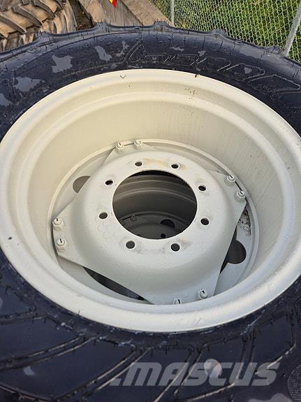 Mitas  Renkaat ja vanteet