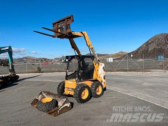 Mustang 2040 Liukuohjatut kuormaajat