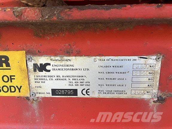 NC DE-1240 Yleisperävaunut