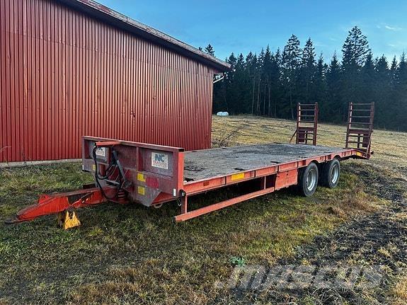 NC T18-40 Yleisperävaunut