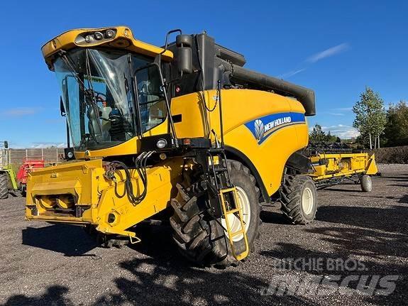 New Holland CX5080 Leikkuupuimurit