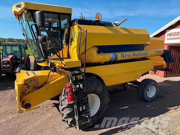 New Holland TC5050 Leikkuupuimurit