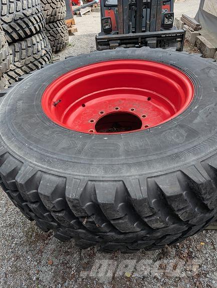 Nokian Tri Renkaat ja vanteet