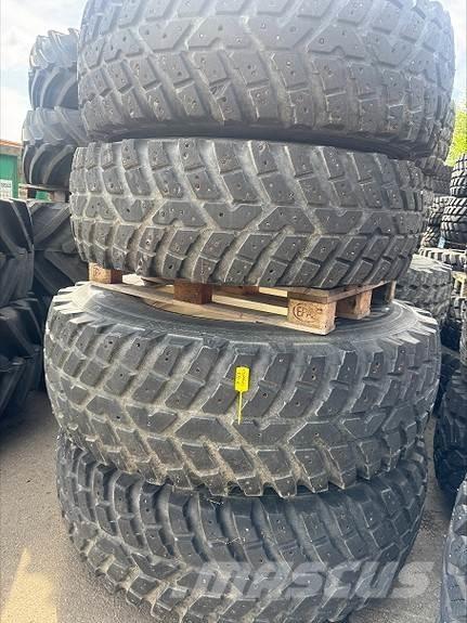 Nokian TRI 2 Renkaat ja vanteet