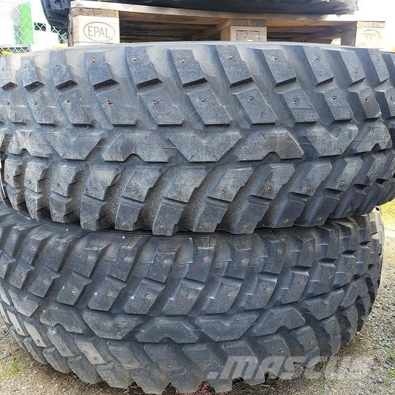 Nokian TRI 2 Renkaat ja vanteet