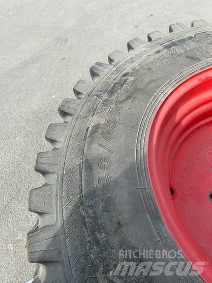 Nokian Tri2 Renkaat ja vanteet