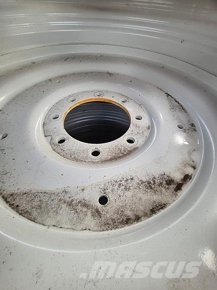 Nokian TRI2 Renkaat ja vanteet