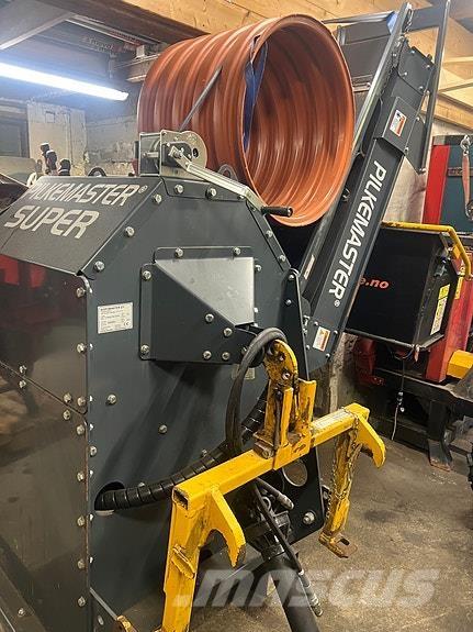  Pilkmaster Super Muut metsäkoneet