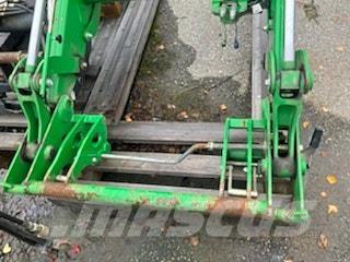  ryddesalg lastere Traktorit