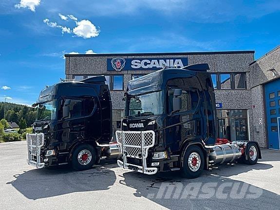 Scania R460A4X2LB Vetopöytäautot
