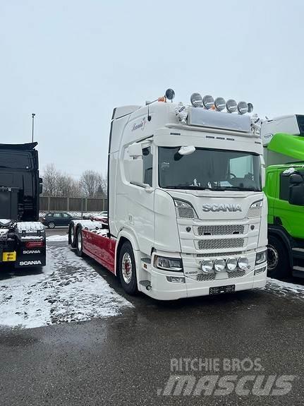 Scania R650B6X2NB Vaihtolava-autot