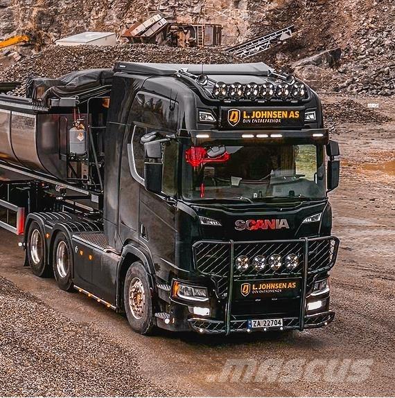 Scania R770 6X4 Vetopöytäautot