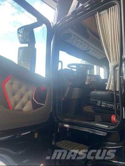 Scania R770 6X4 Vetopöytäautot
