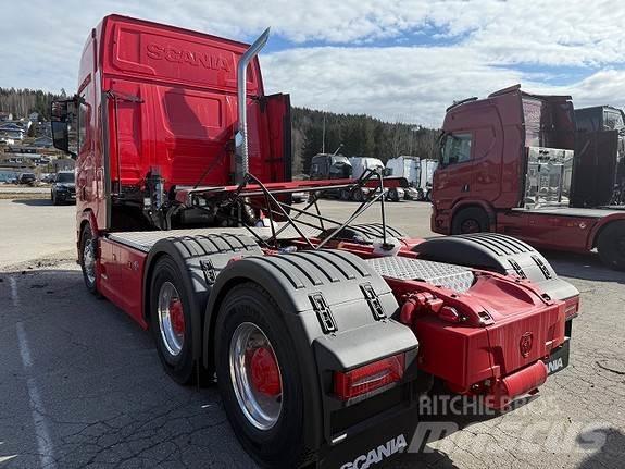 Scania R770 A6x4NB Vetopöytäautot