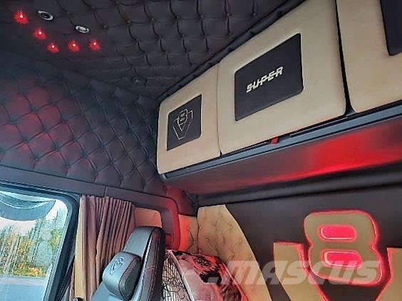 Scania S650A6X2NB Vetopöytäautot