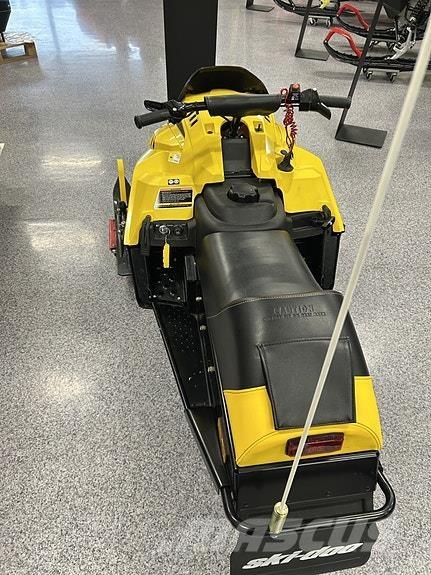 Ski-doo MXZ 120 Moottorikelkat