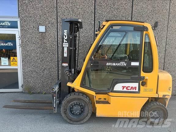 TCM FD25 Dieseltrukit