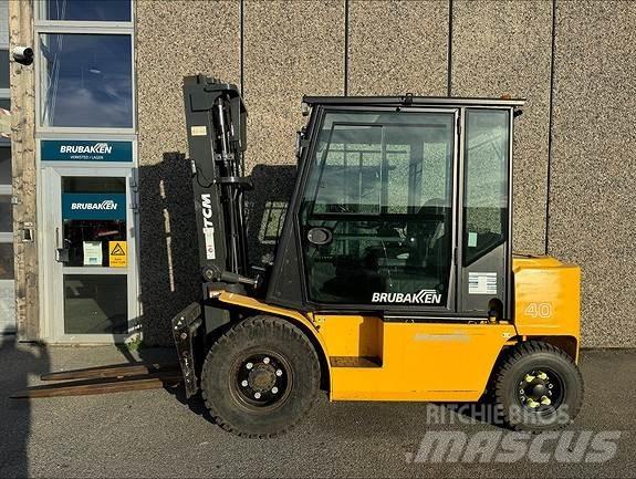 TCM FD35 Dieseltrukit