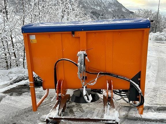  Traxos S15 VEP-490 Hiekan- ja suolanlevittimet