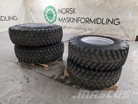  TRI 2 Vinterdekk Traktorit