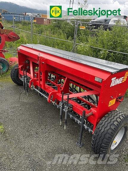 Tume CK3000 Lannoitteenlevittimet