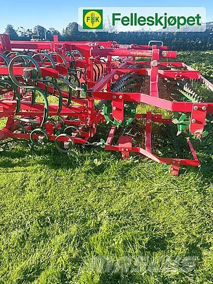 Unia Kombi 4,2 Muut maanmuokkauskoneet ja lisävarusteet