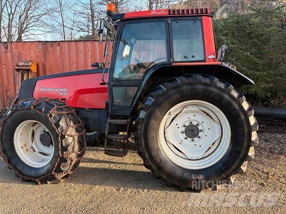 Valtra 6850 Traktorit
