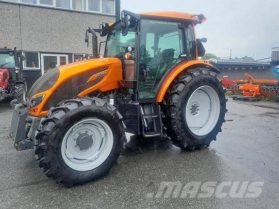 Valtra A114 Traktorit
