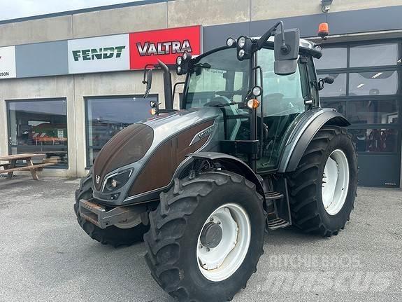 Valtra A94 Traktorit
