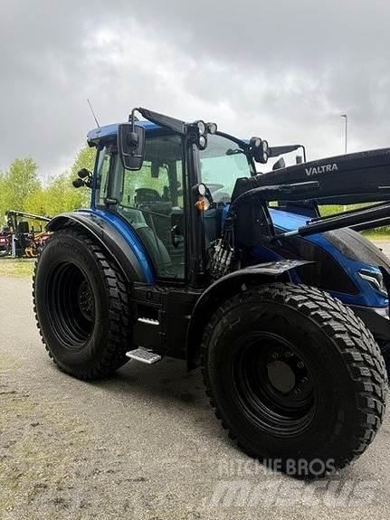 Valtra G 135 A Traktorit