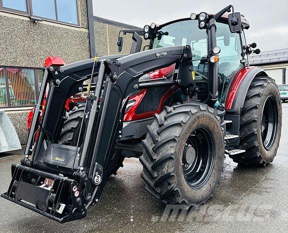 Valtra G135 Active Traktorit