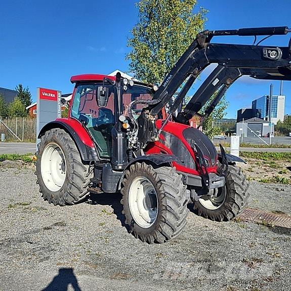 Valtra N-104 Traktorit