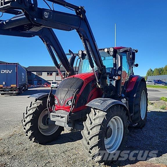 Valtra N-104 Traktorit