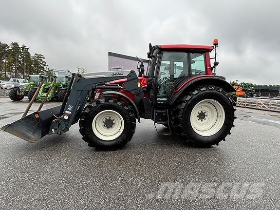 Valtra N123H Traktorit