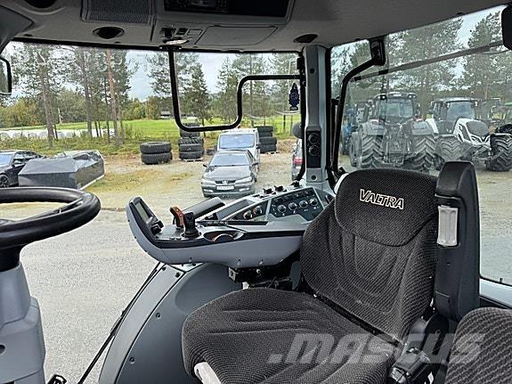Valtra N134D Traktorit