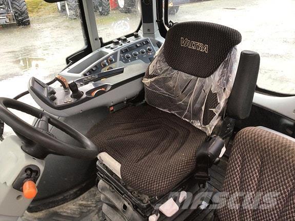 Valtra N154D Traktorit