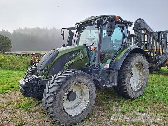 Valtra N154eA Traktorit