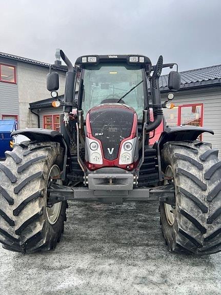 Valtra N163 Traktorit