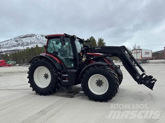 Valtra N174 Traktorit