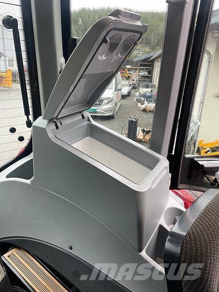 Valtra N174 Versu Traktorit