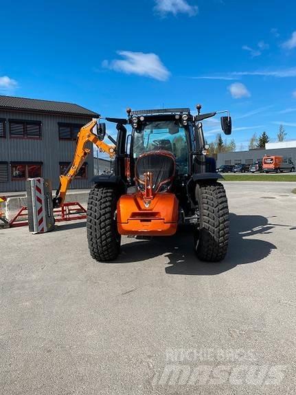 Valtra N175D Traktorit