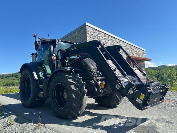Valtra N175D Traktorit