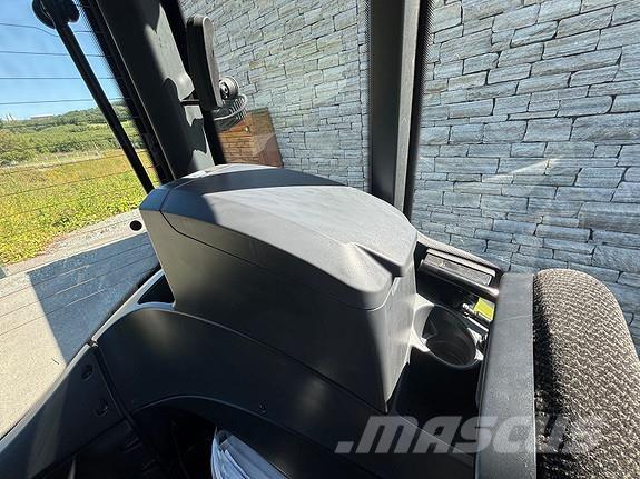 Valtra N175D Traktorit