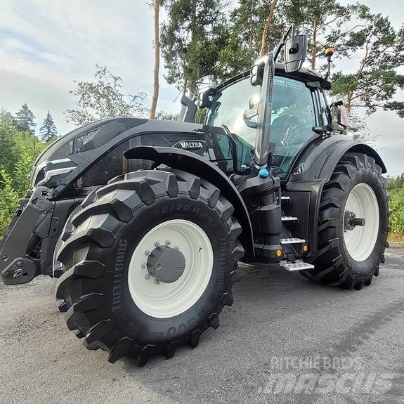 Valtra Q305 Traktorit