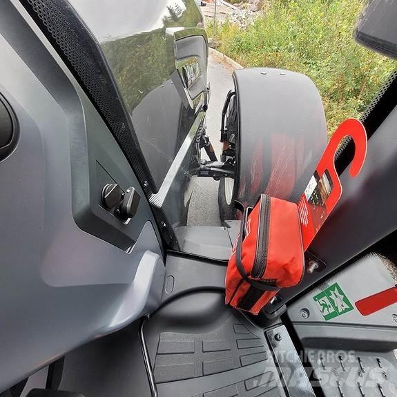 Valtra Q305 Traktorit