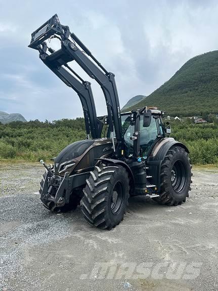 Valtra Q305 Traktorit