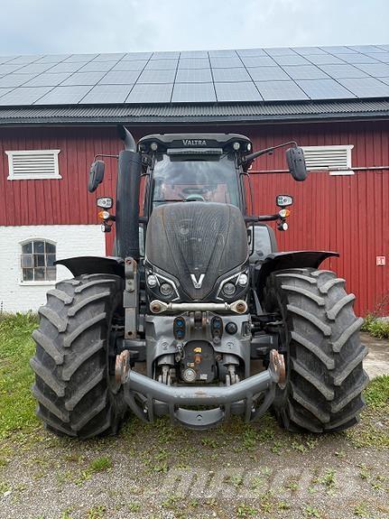 Valtra S394 Traktorit