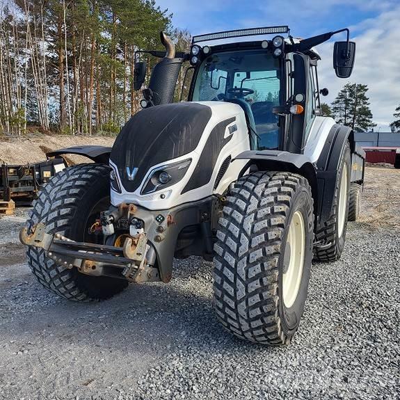 Valtra T174D Traktorit